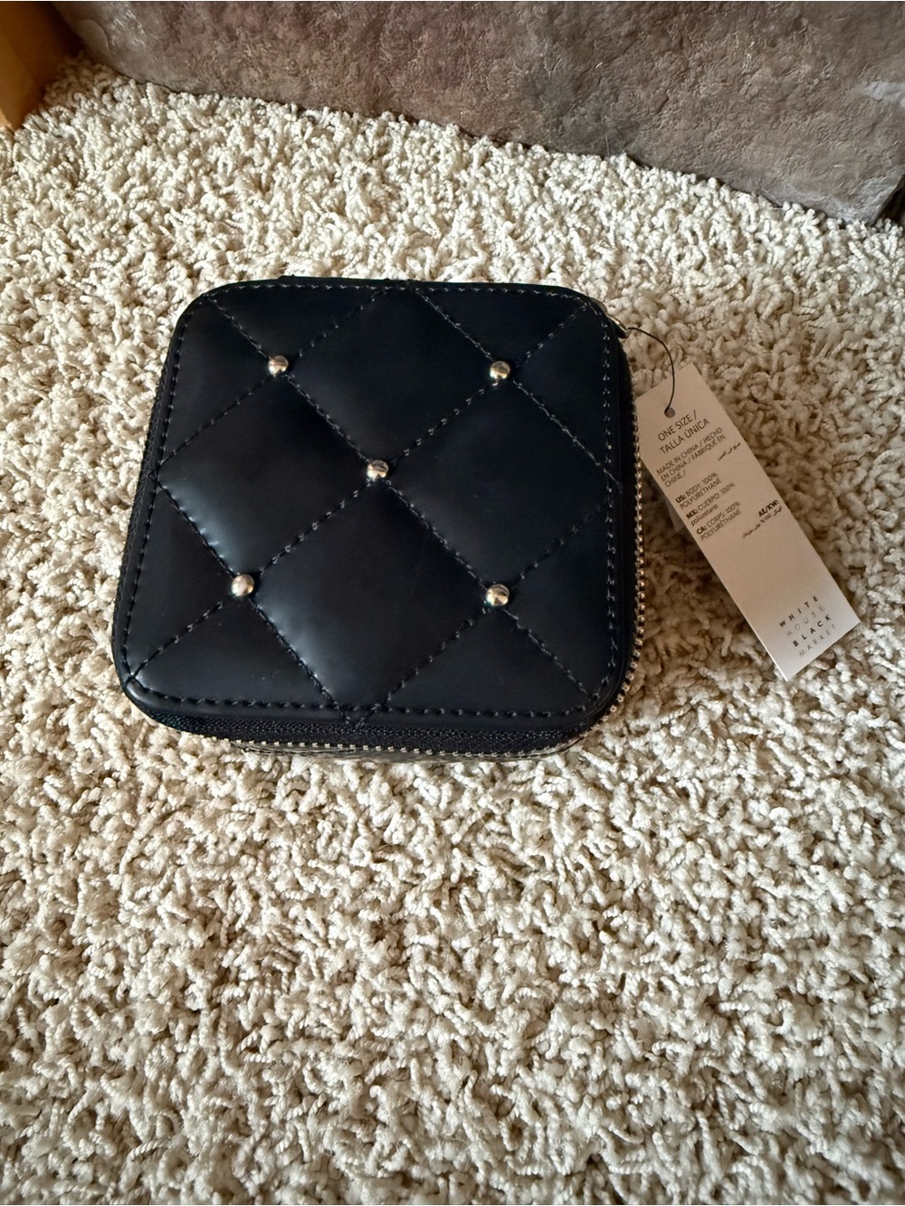 NWT White House Black Market Quilted Black Women's Zip Jewelry Case and Pouch.
